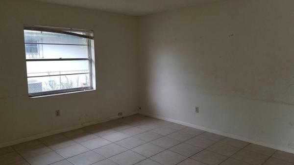 Vista Encanto, 429 Avenida Hermosa, West Palm Beach, Florida 33405, image 2