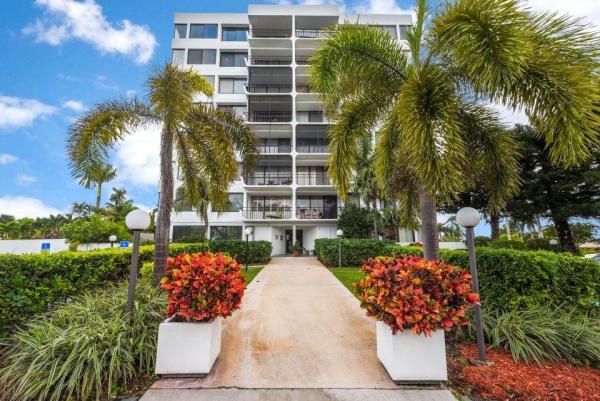 Yorktown, 1500 Presidential Way #805, West Palm Beach, Florida 33401, image 2