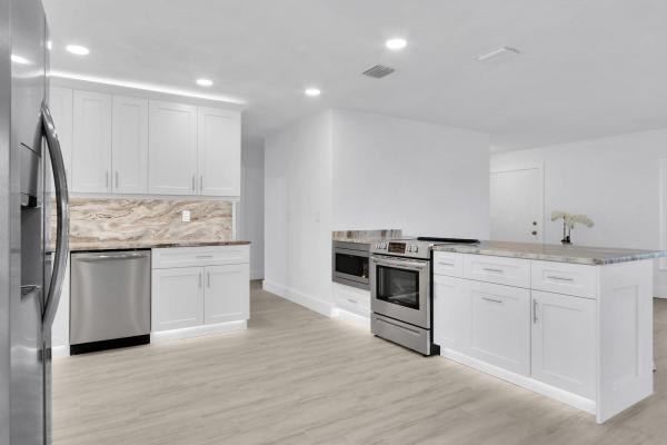 Palm Beach Gardens No HOA, 9956 Dahlia Ave, Palm Beach Gardens, Florida 33410, image 2