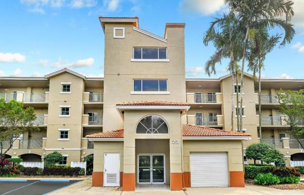 Coral Cove At Coral Lakes, 12540 Majesty Cir #403, Boynton Beach, Florida 33437, image 1