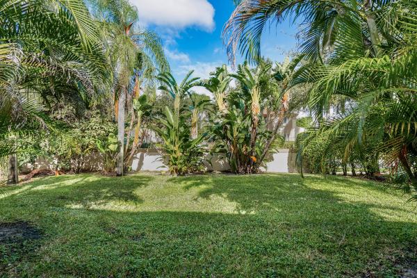 Plum At Boca Pointe, 6686 Via Regina, Boca Raton, Florida 33433, image 2