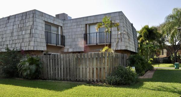 Los Mangos Patio Villas, 2604 SE 5th Cir, Boynton Beach, Florida 33435, image 1