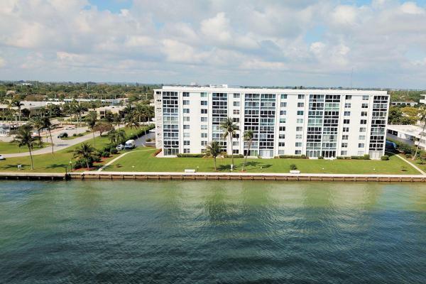 Lake Harbour Towers South, 301 Lake Shore Dr #408, Lake Park, Florida 33403, image 2