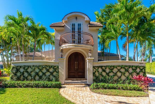 Heritage Oaks, 10265 SE Banyan Way, Tequesta, Florida 33469, image 1