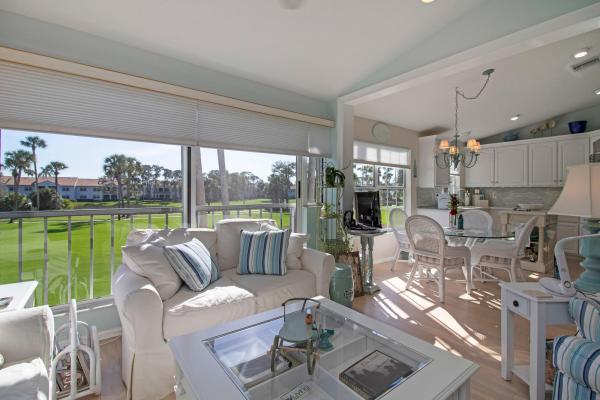 Legends, 239 Legendary Cir, Palm Beach Gardens, Florida 33418, image 1