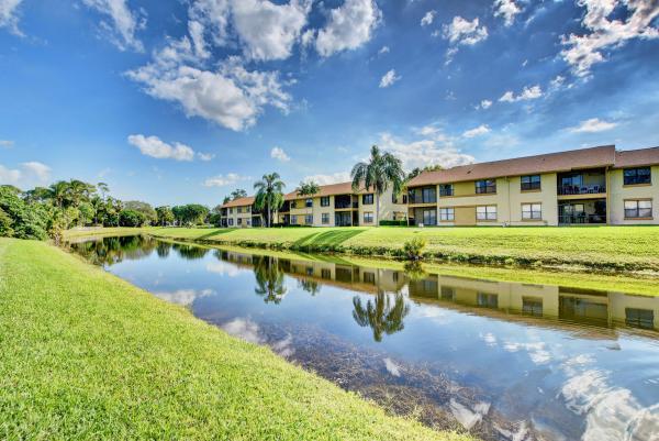 Georgian Courts, 13410 Georgian Ct, Wellington, Florida 33414, image 1