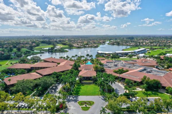 Lexington Green, 21 Lexington Ln W #B, Palm Beach Gardens, Florida 33418, image 2