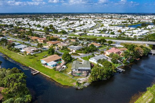 2322 SW 10th St, Boynton Beach, Florida 33426, image 1