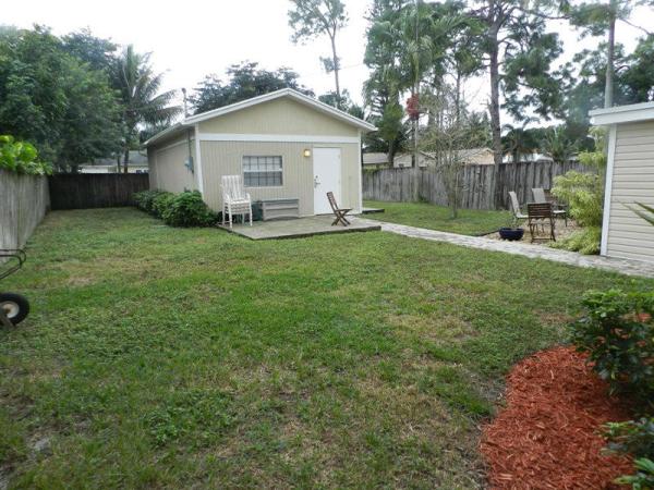 Greenacres No HOA, 205 Perry Ave, Greenacres, Florida 33463, image 2