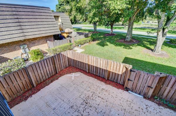 Village Of Sandalwood Lakes, 729 7th Way, West Palm Beach, Florida 33407, image 2