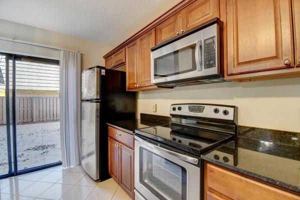 Village Of Sandalwood Lakes, 729 7th Way, West Palm Beach, Florida 33407, image 3