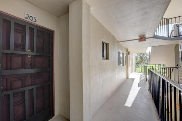 Banyan At Las Verdes, 5100 Las Verdes Cir #205, Delray Beach, Florida 33484, image 1