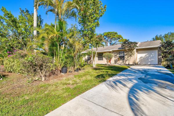 3340 Sierra Dr, Lake Worth Beach, Florida 33461, image 2