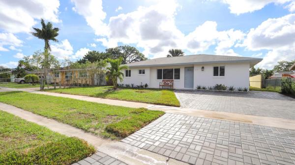 Lake Worth Hills, 5570 S 35th Ct, Greenacres, Florida 33463, image 1