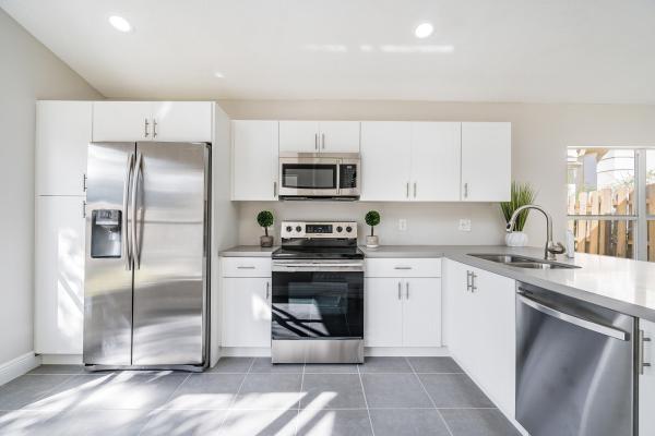 Lawrence Grove, 1021 Fairfax Cir W, Boynton Beach, Florida 33436, image 2
