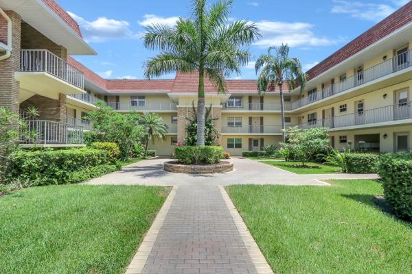 Tamberlane, 5580 S Tamberlane Cir #235, Palm Beach Gardens, Florida 33418, image 2