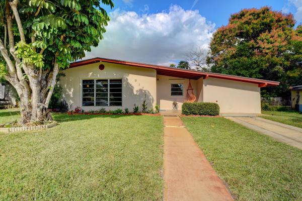 Lantana Heights, 917 W Duval St, Lantana, Florida 33462, image 1