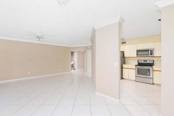 Coach Houses Of Town Place, 5520 Coach House Cir #B, Boca Raton, Florida 33486, image 1