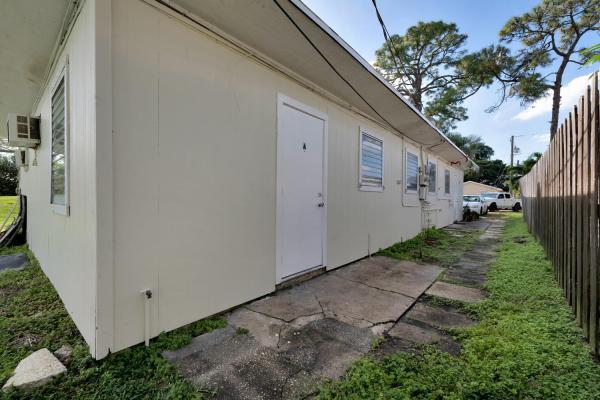Greenacres No HOA, 522 Fleming Ave, Greenacres, Florida 33463, image 3