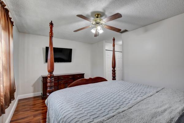 Country Fair, 9851 61st Way S #D, Boynton Beach, Florida 33437, image 1