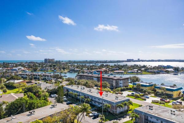 The Colonnades, 1176 Bayshore Dr #206, Fort Pierce, Florida 34949, image 2