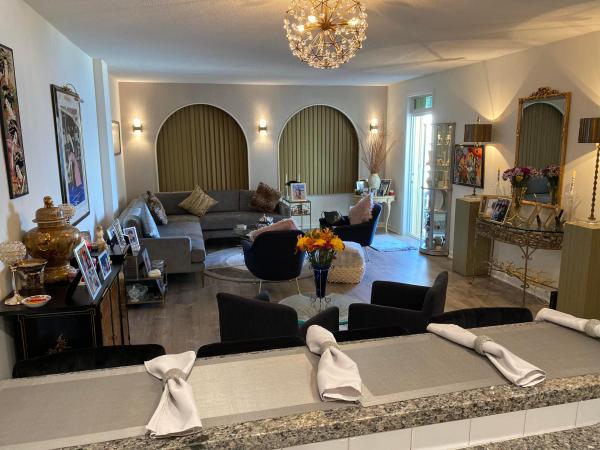 La Bonne Vie, 3475 S Ocean Blvd #5110, Palm Beach, Florida 33480, image 2