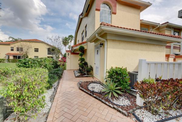 Palm Isles, 7372 Lake Meadow Way #201, Boynton Beach, Florida 33437, image 1