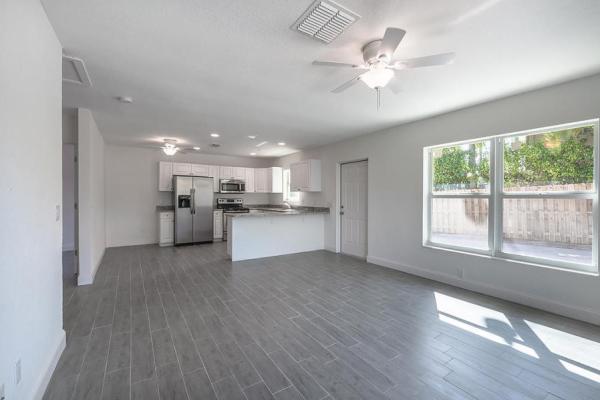 Moss & Heisler, 1408 Florida Ave, West Palm Beach, Florida 33401, image 1