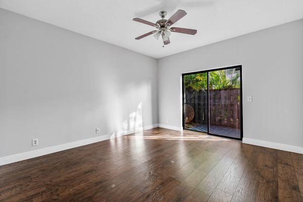 Waterview Estates, 6104 Waterview Cir, Palm Springs, Florida 33461, image 2