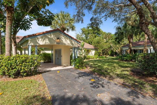 Las Casitas, 2272 Las Casitas Dr, Wellington, Florida 33414, image 1
