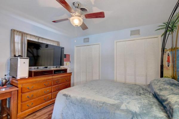 1075 SW 24th Ave, Boynton Beach, Florida 33426, image 1