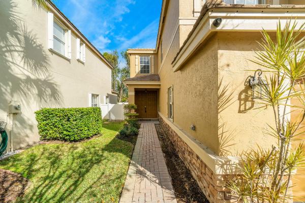 Thoroughbred Lake Estates, 10015 Jockey Rd, Lake Worth, Florida 33449, image 1