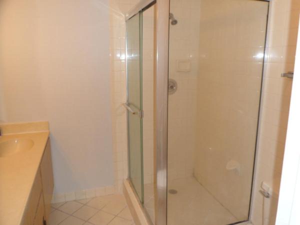 Village Of Sandalwood Lakes South, 5737 57th Way, West Palm Beach, Florida 33409, image 3
