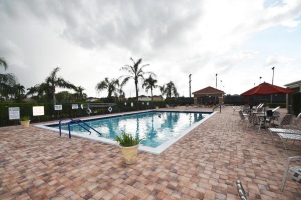 Sweetwater, 11072 Rios Rd, Boca Raton, Florida 33498, image 2