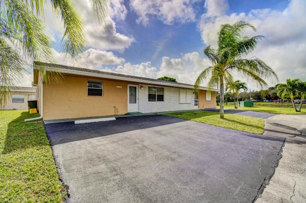 Imperial Villas, 2804 Regency Ct, Delray Beach, Florida 33445, image 2
