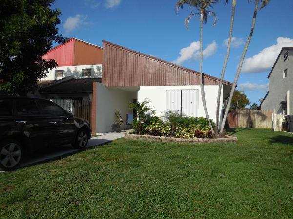 South Shore Of Wellington, 1278 The 12th Fairway, Wellington, Florida 33414, image 1