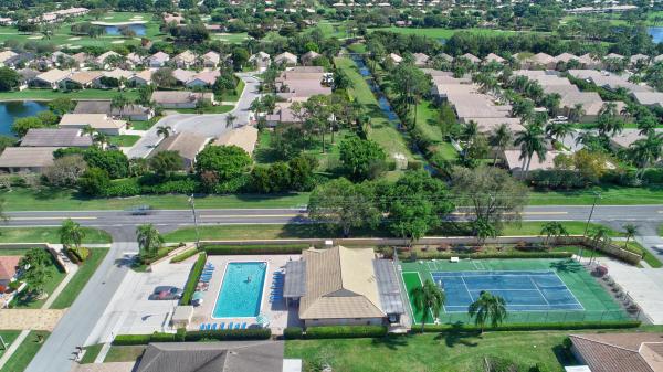 Pine Tree Village, 10322 Greentrail Dr N, Boynton Beach, Florida 33436, image 2