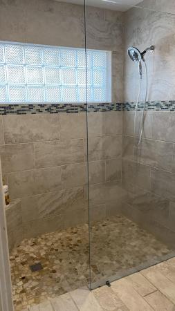 Pinewood Manor Of Wellington, 13876 Ishnala Cir, Wellington, Florida 33414, image 2