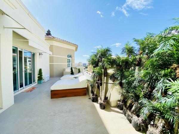 Palmetto Place, 99 SE Mizner Blvd, Boca Raton, Florida 33432, image 1