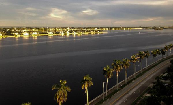 Rapallo South, 1801 S Flagler Dr #1502, West Palm Beach, Florida 33401, image 1