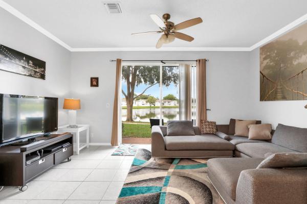 The Charter Club Of Palm Beach, 225 Foxtail Dr #E, Greenacres, Florida 33415, image 2