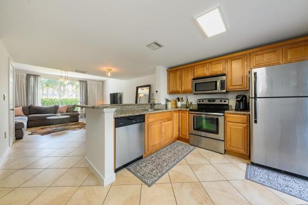 1082 E Jeffery St, Boca Raton, Florida 33487, image 1