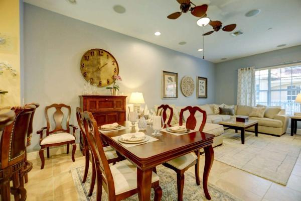 Cielo Townhomes, 4703 Artesa Way E, Palm Beach Gardens, Florida 33418, image 2