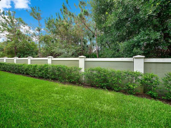 Hampton Cay, 5112 Hamilton Ct, Palm Beach Gardens, Florida 33418, image 2