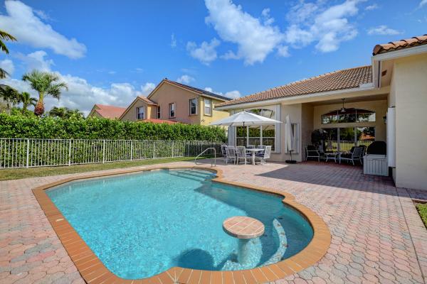La Gorce Village, 5794 La Gorce Cir, Lake Worth, Florida 33463, image 1