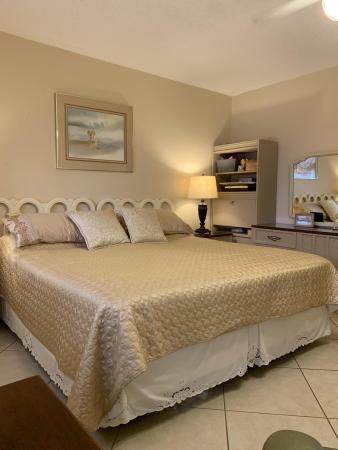 Deauville West, 3201 SE 10th St #9A, Pompano Beach, Florida 33062, image 1