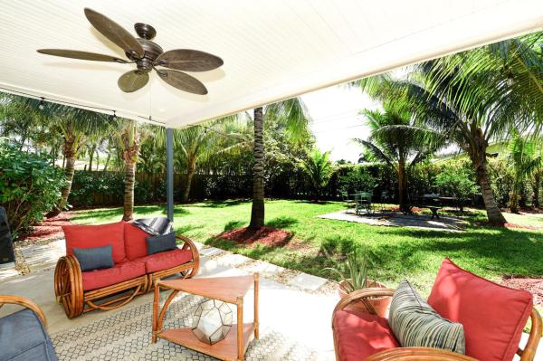 Jupiter In The Pines, 364 Beacon St, Tequesta, Florida 33469, image 1