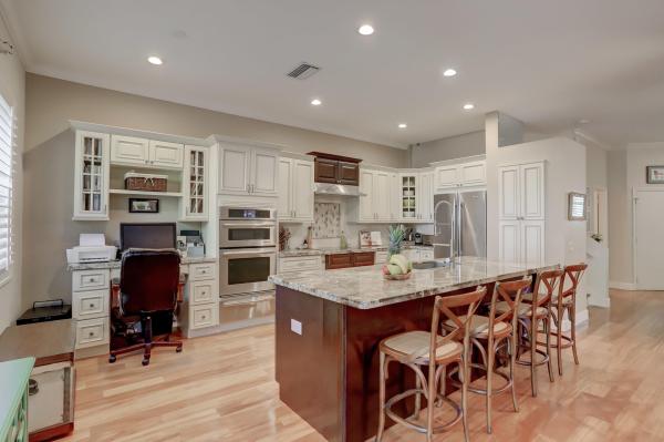 Barefoot Cove Townhomes, 143 Barefoot Cv, Hypoluxo, Florida 33462, image 1