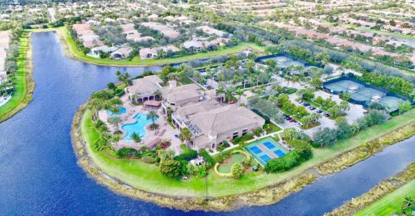 Valencia Pointe, 7381 Forest Park Way, Boynton Beach, Florida 33437, image 2