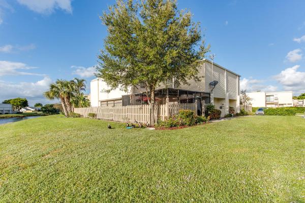 Shakerwood, 1608 Shaker Cir, Wellington, Florida 33414, image 2